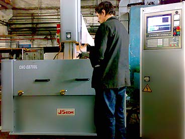 CNC-EB700L